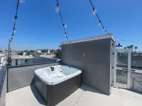 Naples Island rooftop deck/bbq AC & 2 car garage - บังกะโล