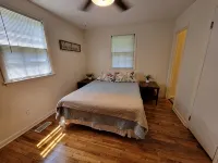 Southern Solace: relaxing 3-bedroom house in Jacksonville NC - 3-Star