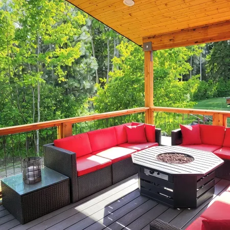 Modern Charming 3-Bedroom House in Marvelous Ronald with WiFi, AC, Ping Pong.