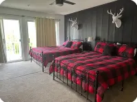 Family friendly townhouse minutes from Hunter Mountain! Hotels in Hunter