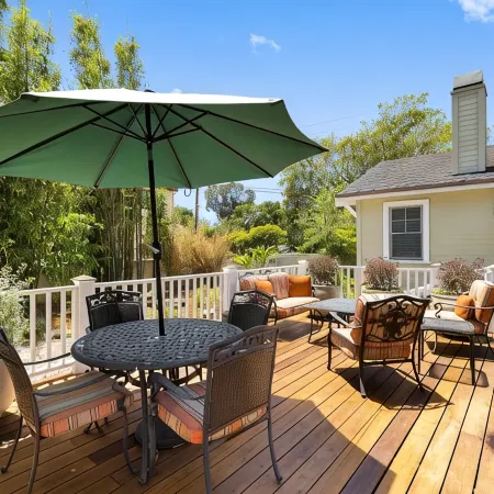 Montecito Beach House w/Hot Tub & Cold Plunge - Walk to Beach and Restaraunts