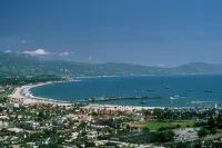 Pierpont Beach Ventura GEM Sleeps 6 Family Friendly-2 Min Walk to the Beach! - 4 ดาว
