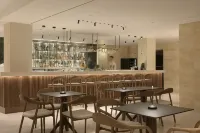 Hotel Ideon - بار