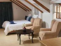 Brookyard Guest House Hotels near Brooklyn