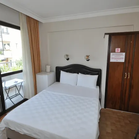Defne & Zevkim Hotel