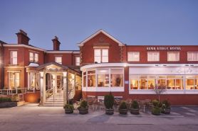 Alma Lodge Hotel