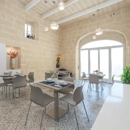 Georges Boutique Living