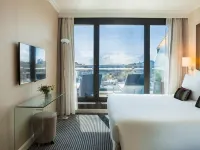 Warwick Geneva Hotels in Geneva