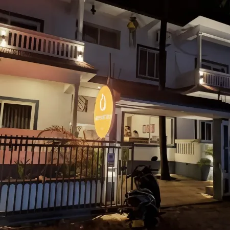 Apricot Inn