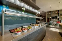 Hotel Campanile Berlin Brandenburg Airport - breakfast