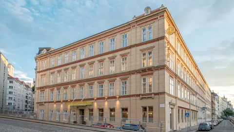 HiLight Suites Hotel in Vienna
