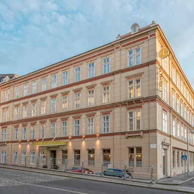 HiLight Suites Hotel Hotels near Stadtpark