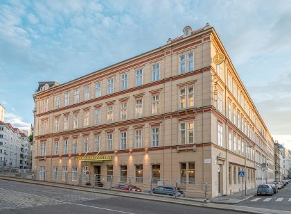 HiLight Suites Hotel