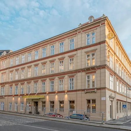 HiLight Suites Hotel