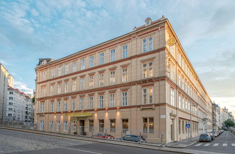 HiLight Suites Hotel