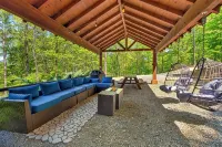Arcade Cabin with Sauna, Cold Plunge, Hot Tub, Putting Green, and Mountain View - Mountain view