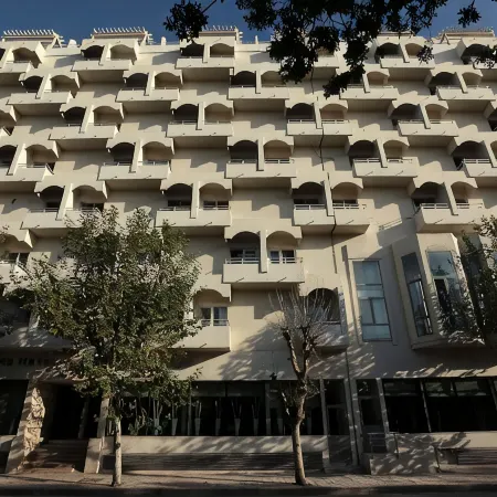 Ambassadeurs Hôtel