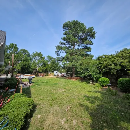 Sam's Place.  Updated Listing!  Relax in the Hot Tub after a Day of Golf!