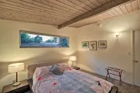 Mid-Century Steps from Miramar Beach, Private Fenced Garden in Montecito -  Privatzimmer