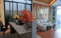 Lahona Hotel Lagi - Parkplatz