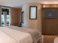 Lac Hotel村莊 波梅羅迪住宿飯店