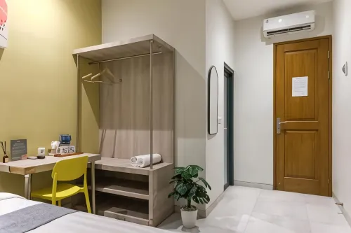 Mono Coliving Ngagel, Surabaya - Pensions