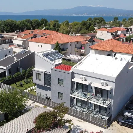 Luxsuites Hotels in Paralia Ofriniou