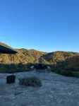 Rustic log cabin~ HOT TUB~ Breathtaking mountian views near Hatley Point - Alppimaja