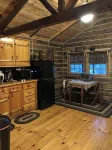 Two Furnished Cabins Minutes from Patoka Lake and French Lick. Book 1 or 2 - Chalets