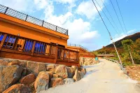 Hapcheon Gayasan Hwangtomaeul Pension