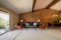 Hidden Gem with Pool View! - 3-Star