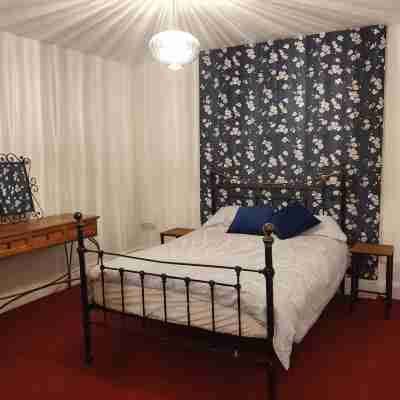 Mariyka House, 4 bedroom seaside villa Rooms