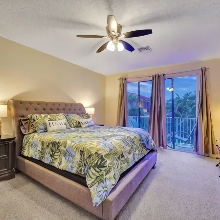 Holy Location!  Quiet Peaceful Pool  5 Min Walk to Beach, Shopping Plaza & All!!