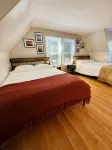 Cozy Historical Riverside Cottage on Salmon River - King and Queen Beds - 4-Star