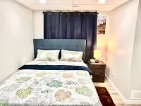 2 Bed rooms|Private entrance|Free Parking|Self-Check-in into our Upscale Haven. Hotels in 