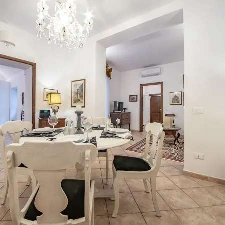 Saint Francis Apartment