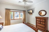 Private Luxury Waterfront Villa with Pool -  Casas de vacaciones