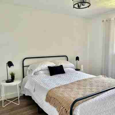 Charming House in Wellington Rooms