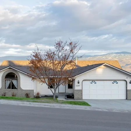 Newly Updated 3BR 3Bath Lakeview Vista, BBQ and New Appliances - King Bed