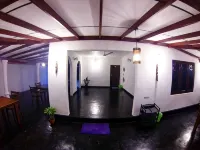 Sooriya Sewana Guest House - 3-Star