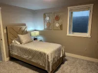 Quaint 3-bedroom house with AC, WiFi in delightful Lewiston