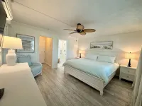 SC2- Southern Comfort Two  at 250 11th St.in Kcb. 2 Beds & 2 Baths. Private Pool - Boutique