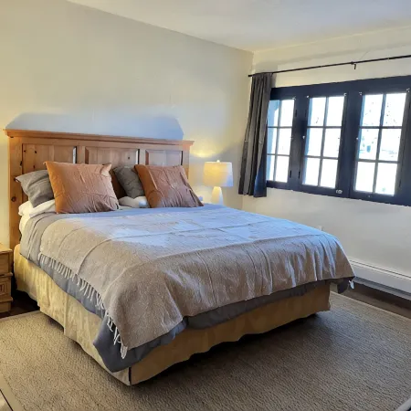 Rooftop Apartment, Downtown Taos,  3 bedroom/2bath.  Can't beat this location.