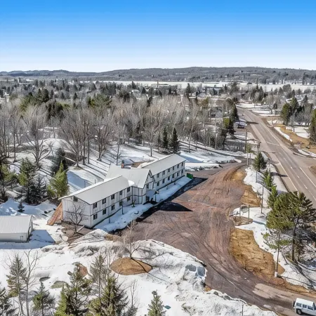 Snow Chasers Lodge
