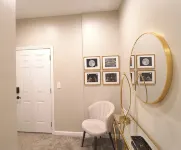 Chic Condo/Walk to Restaurants & Bars/Minutes to Pittsburgh/Free Parking - balcony