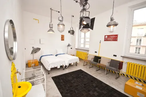 LoftHotel Lot Pszczoły - Flughafentransfer