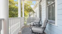 Historic District Gem - 2BR/2BA, Walk to Forsyth Park - Upper Level - Kondo
