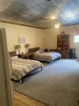Water front Lake of the Ozarks Studio Apartment - Wifi