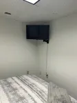 Cozy 1-bedroom creekside flat - 무료 와이파이