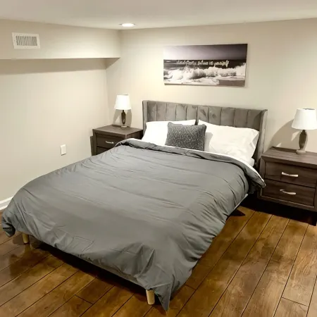 Modern Farmhouse Near Windrock